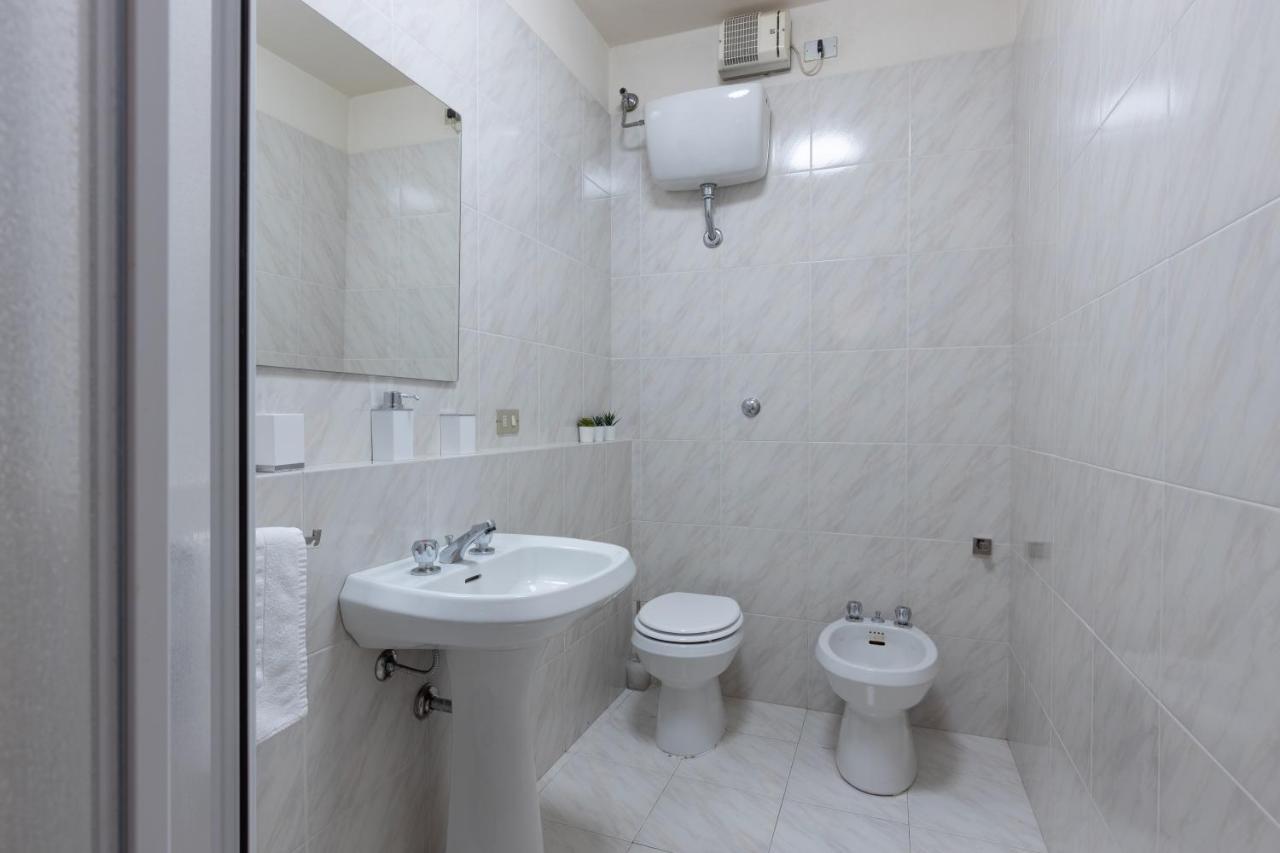 Tranquil Elegance In The Heart Of Pisa - Historic Convent Apartment Exteriör bild